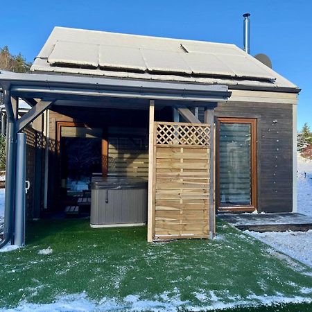 Osada Skoczkowo Komfortowe Domki Z Jacuzzi Nad Jeziorem- Sauna- Balia- Prywatny Staw Wedkarski Podiazy Exterior foto