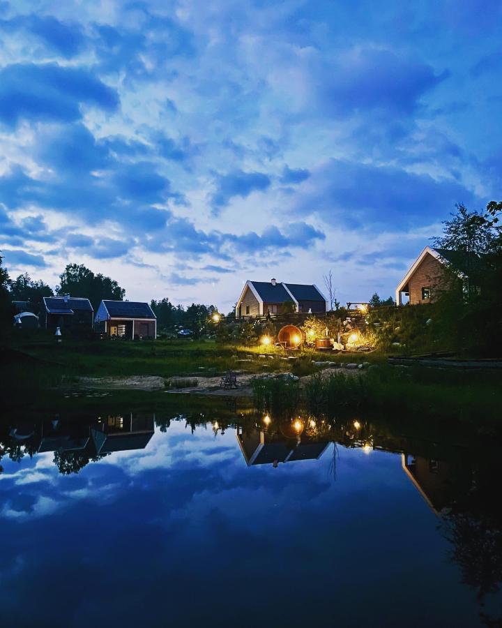 Osada Skoczkowo Komfortowe Domki Z Jacuzzi Nad Jeziorem- Sauna- Balia- Prywatny Staw Wedkarski Podiazy Exterior foto