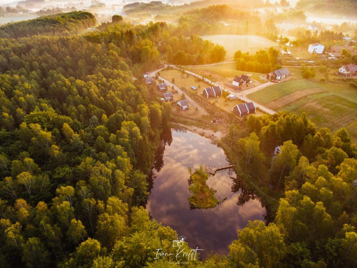 Osada Skoczkowo Komfortowe Domki Z Jacuzzi Nad Jeziorem- Sauna- Balia- Prywatny Staw Wedkarski Podiazy Exterior foto